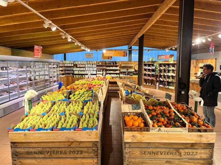 Marché de village de Sennevières